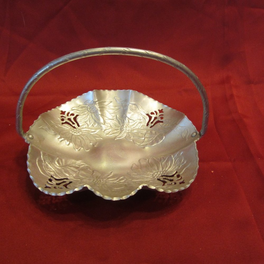RETRO 50'S ALUMINUM BASKET W/CUT-OUTS & FLORAL DESIGN